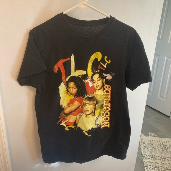 TLC Tops - T.L.C (No Scrubs) black graphic t-shirt